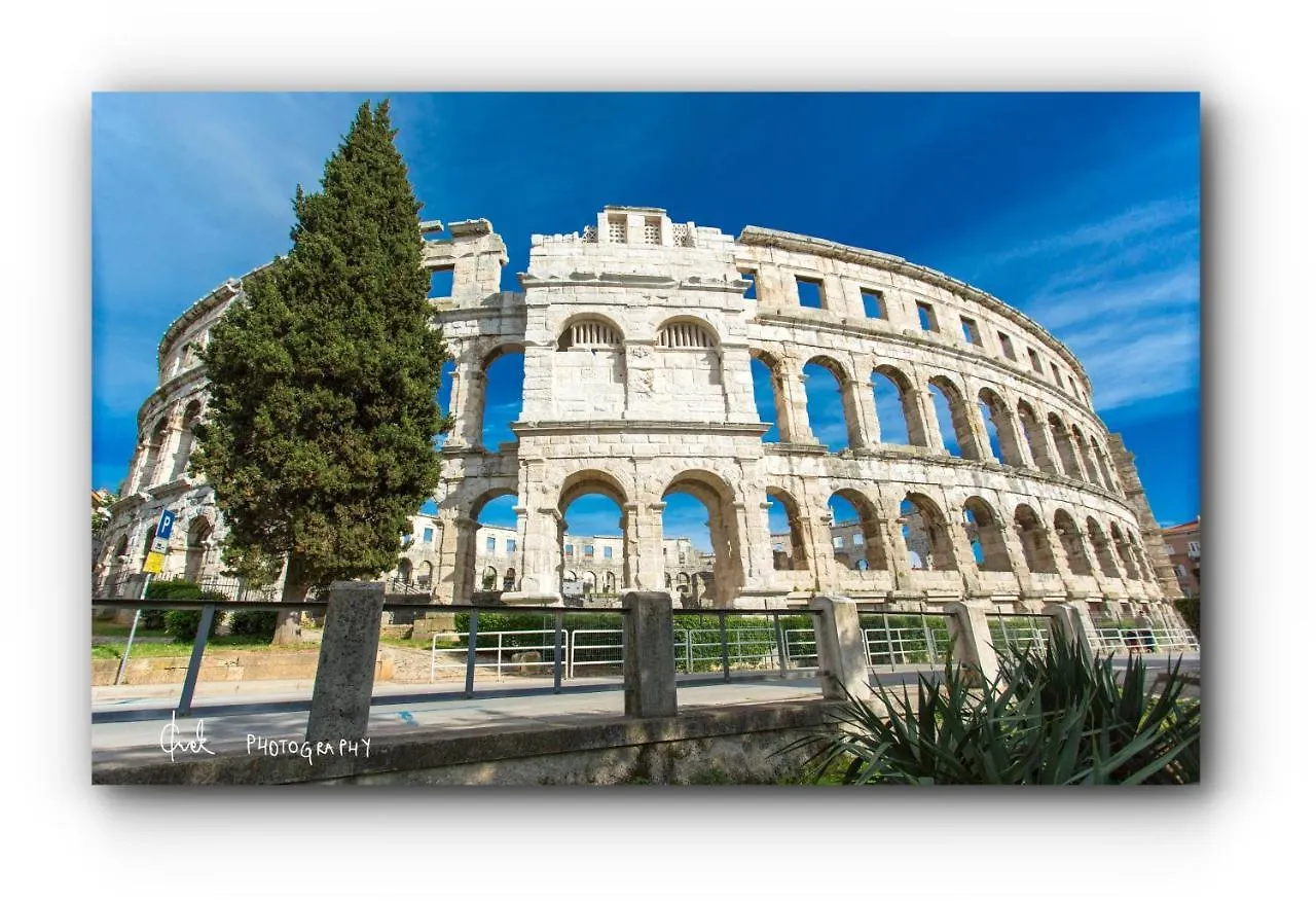 Apartments Bonvenon2Pula 0*, Pula